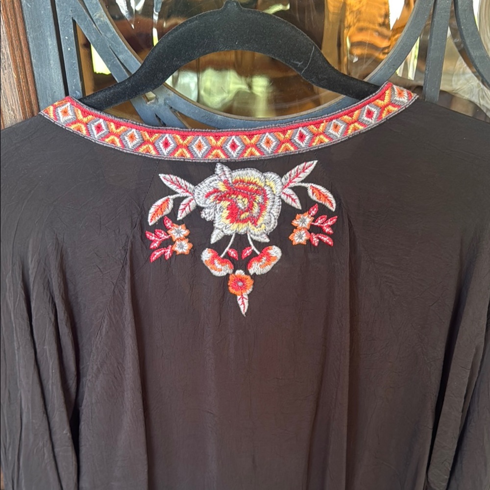 Johnny Was Black Embroidered Women's Top - Picture 6 of 14